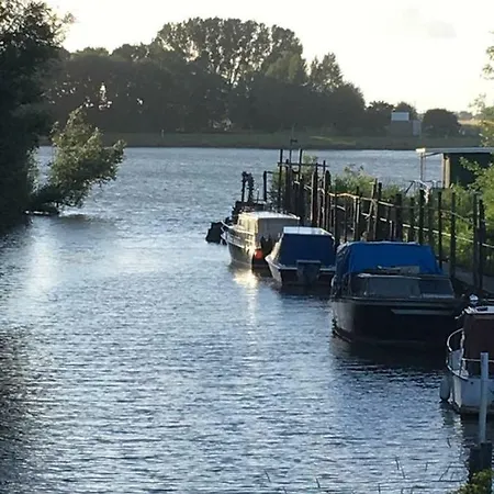 Cosy & Natural *fireplace*garden*2 Bikes Feriehus *